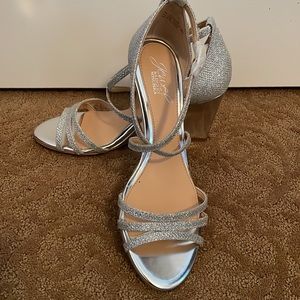 Badgley Mischka Hunt Silver Wedges